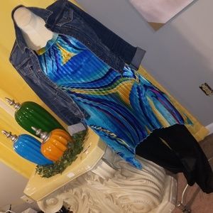 Ashley Stewart Pleated Tunic. Size 14/16.